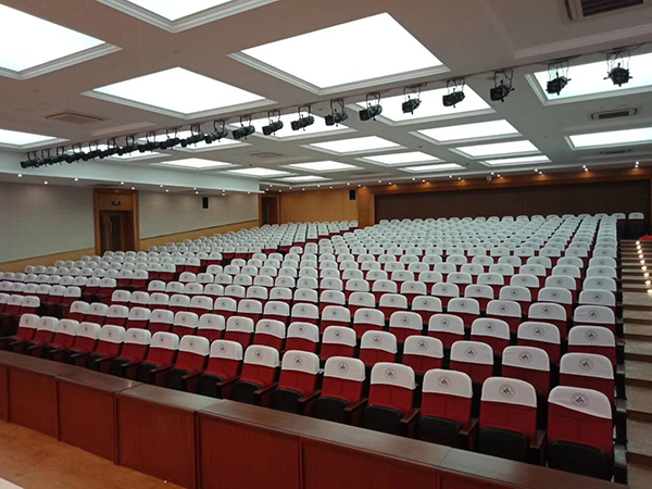 【JSL榴莲视频WWW在线观看案例】四川金川中學多功能廳音響係統